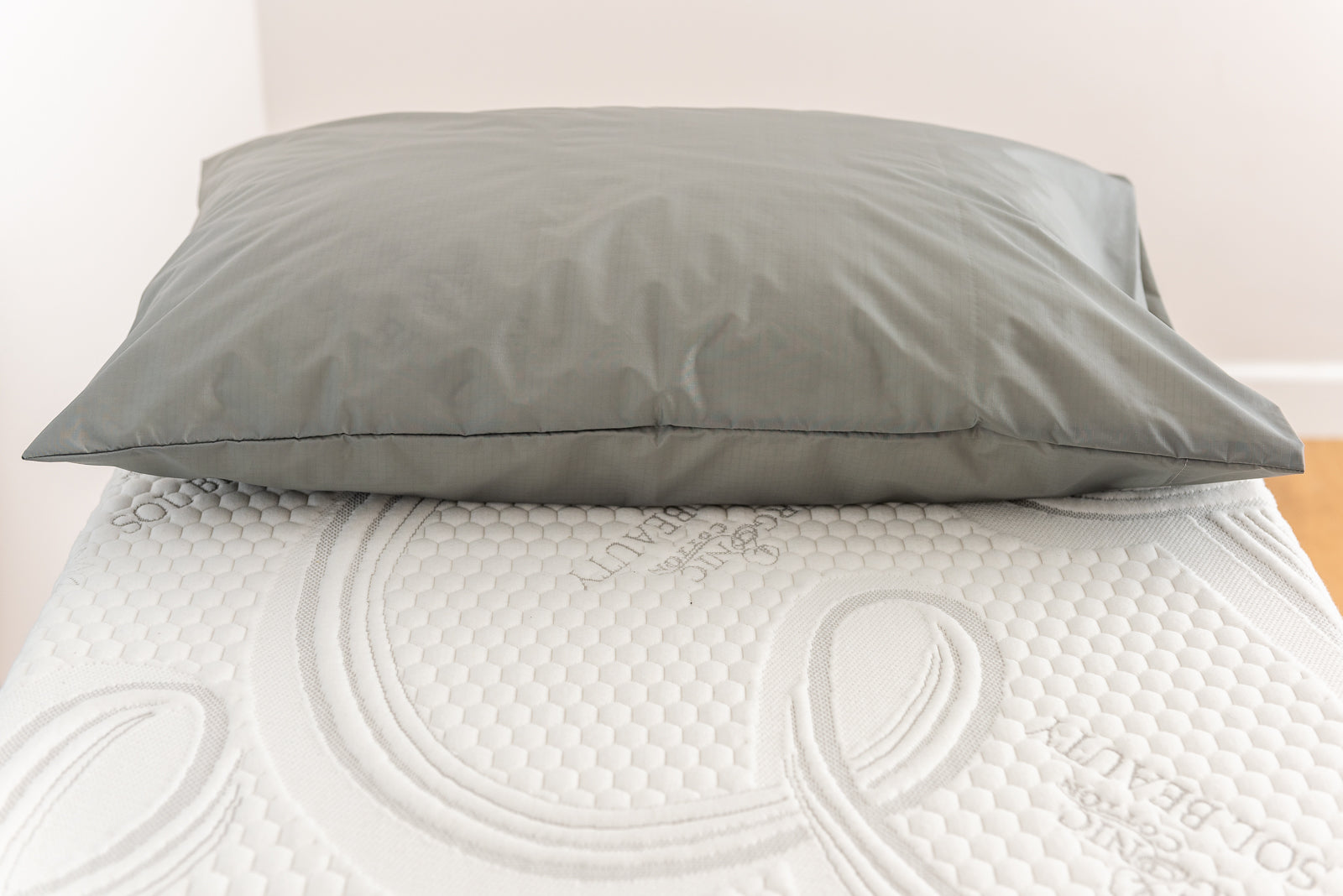 Sol Pillowcase Nylon Cover